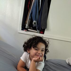 Meet your Posher, Luis enrique